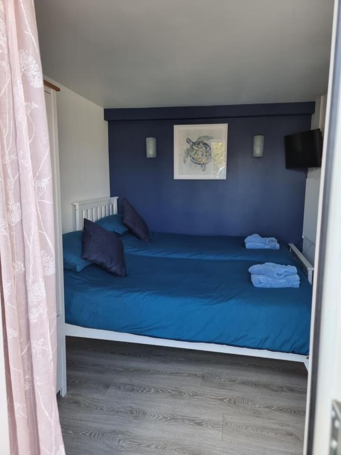 Lovely Private Studio Room With Own Kitchen And Bathroom. Set In The Popular Area Of Shiphay In Torquay And Only A Short Walk From Torbay Hospital Exterior foto